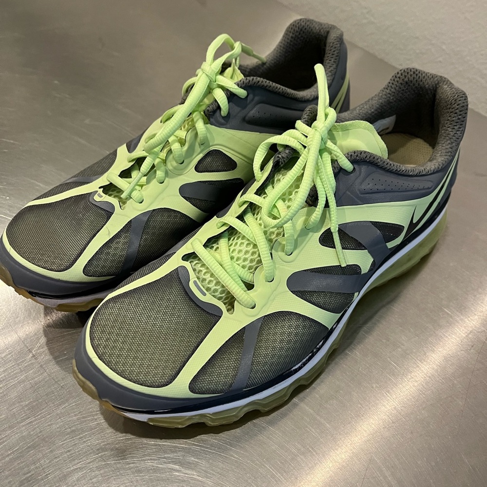 Nike Men's  AirMax FitSole size 12 Yellow/ Green and Gray Athletic Shoes